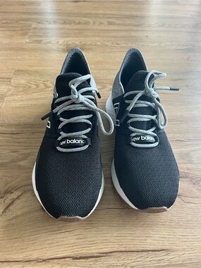 New Balance Black and Grey Running Sneakers